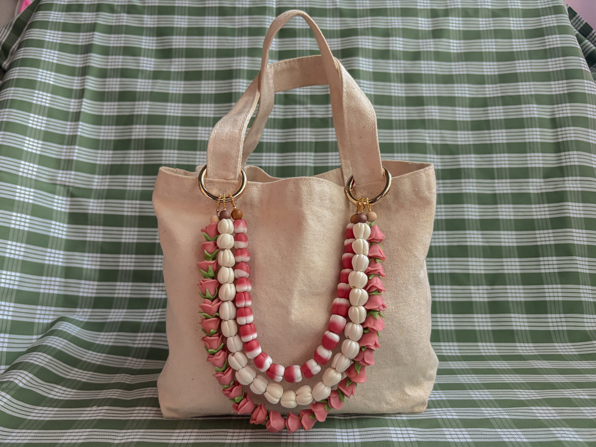 Triple Stacked Forever Lei
