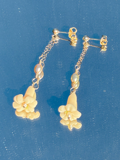 Puakenikeni Drop Stud Earrings